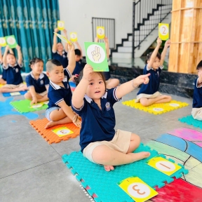 PHƯƠNG PHÁP MONTESSORI